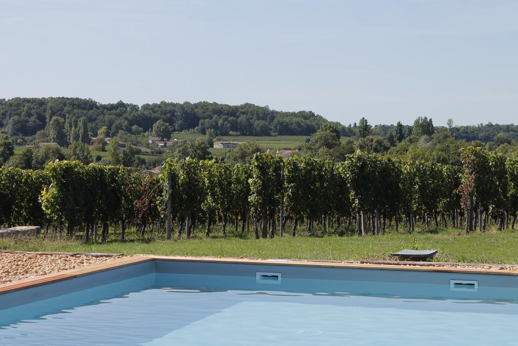 Chateau Nardou Hotel Saint-Sulpice-et-Cameyrac Стая снимка