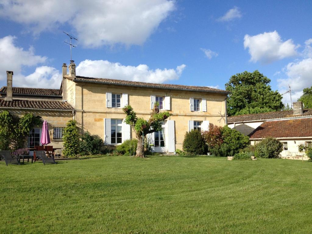 Chateau Nardou Hotel Saint-Sulpice-et-Cameyrac Стая снимка